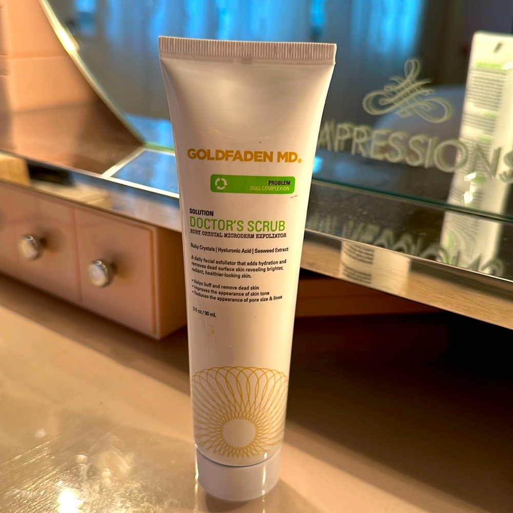 Goldfaden Doctor’s Scrub